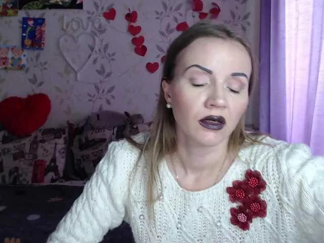 Offline Alenushka888 on BongaCams