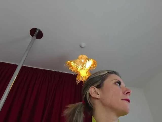 BongaCams AnneBlueeyes is Freechat AnneBlueeyes — Charming guys