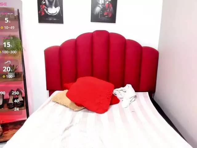 Freechat AshleyRobert on BongaCams