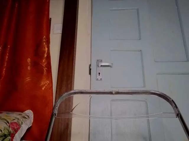 Freechat bigzonroe24 on BongaCams