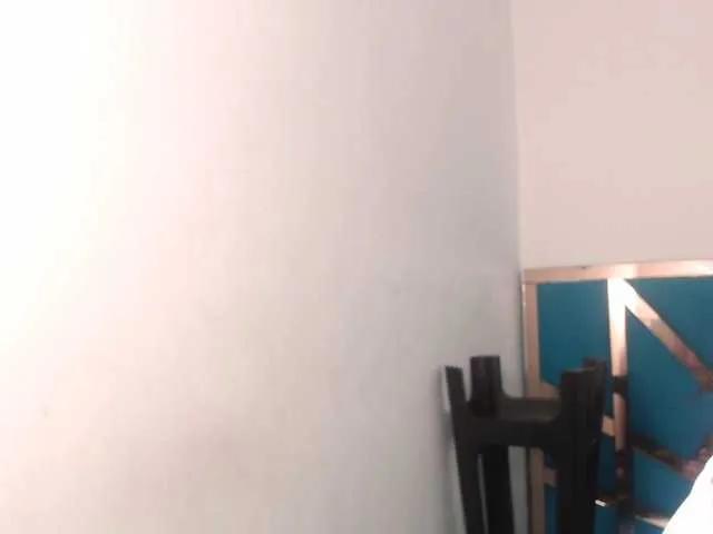 Freechat bitch-naughty on BongaCams