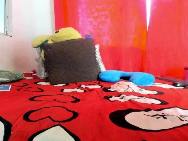 Freechat BlowMommy on BongaCams