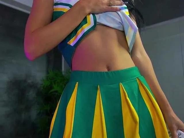 Freechat CherrySelena on BongaCams