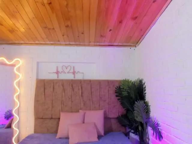 Freechat Chiara-tay on BongaCams