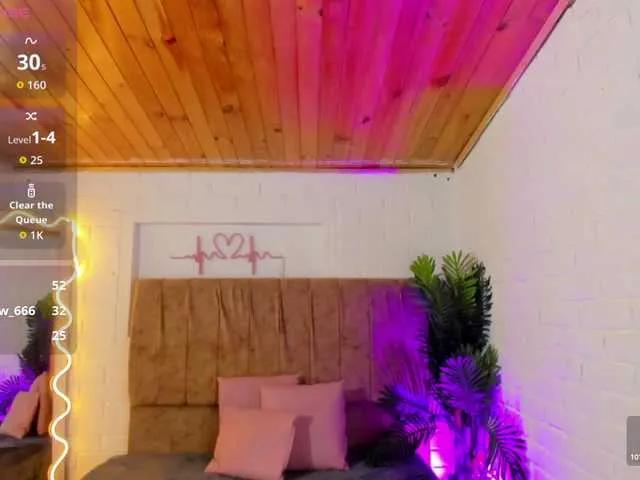 Freechat Chiara-tay on BongaCams