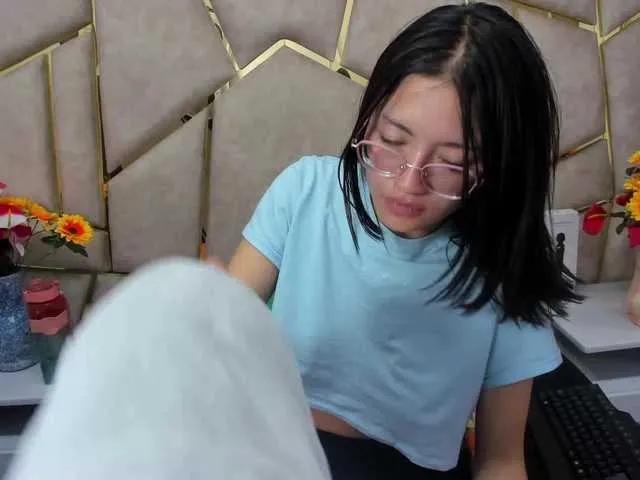 Offline Cloe-candy on BongaCams