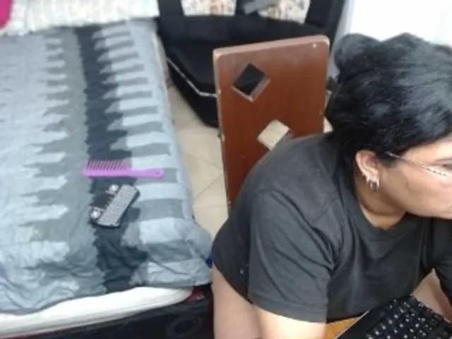 Freechat curiousnasty on BongaCams