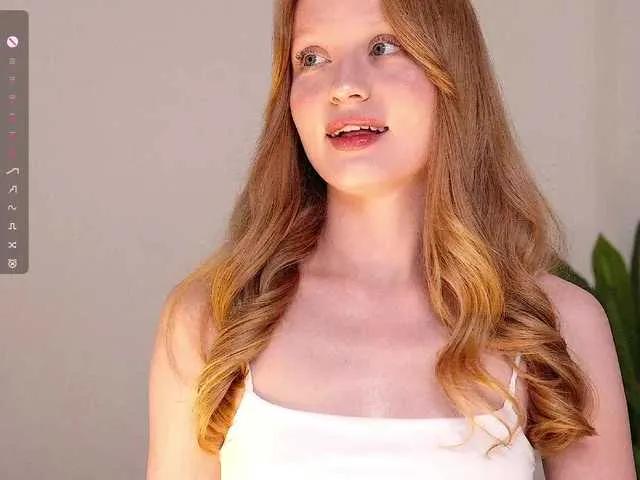 Freechat CuteShine on BongaCams