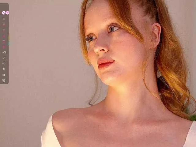 Freechat CuteShine on BongaCams