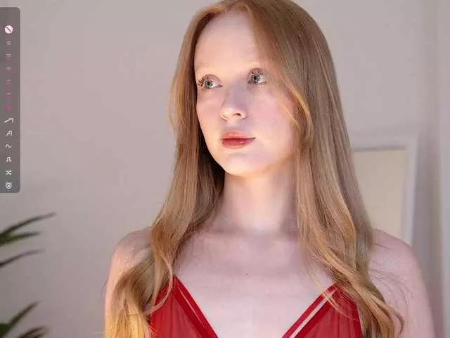 Freechat CuteShine on BongaCams