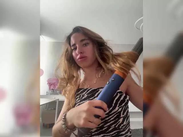 Offline Etokiska on BongaCams