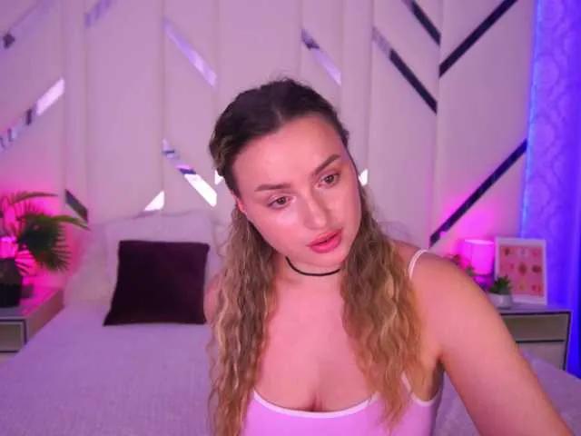 Offline FloraGreys on BongaCams