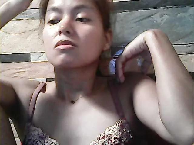 Offline flowerhairypinay on BongaCams