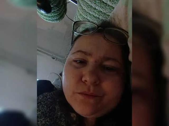 Offline Fox981 on BongaCams