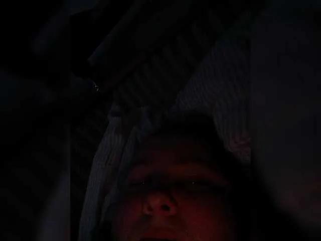 Offline Fox981 on BongaCams