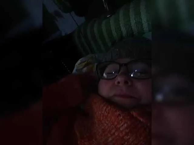 Offline Fox981 on BongaCams