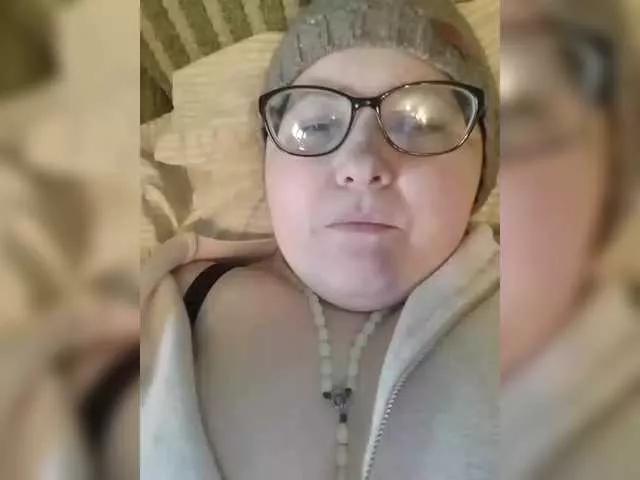 Offline Fox981 on BongaCams