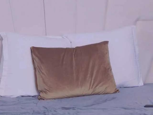 Offline GraceRous on BongaCams