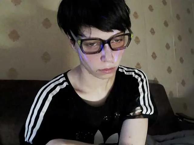 Offline HazeRaziel on BongaCams