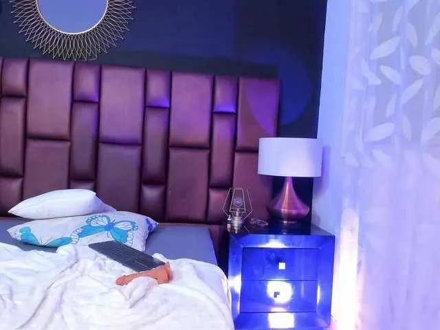 Offline JoissMolli on BongaCams