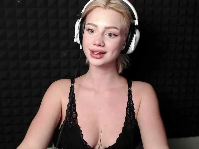 Freechat Linaaa on BongaCams