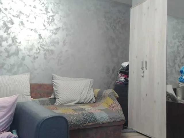 Offline LovePinkLilli on BongaCams