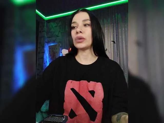 Freechat MaidenCrystal on BongaCams