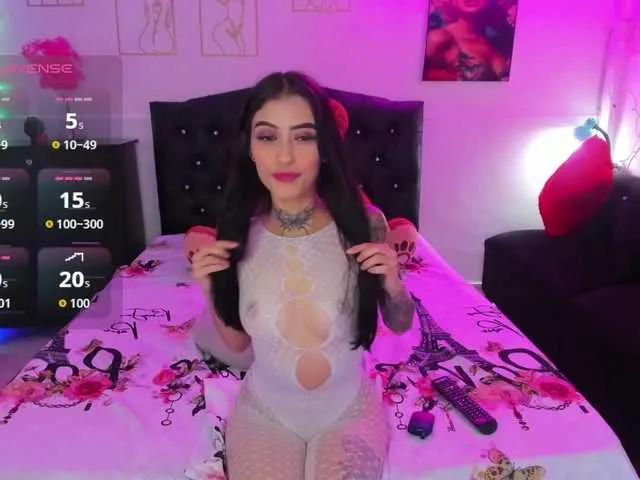 Offline Melanny-lopez-18 on BongaCams