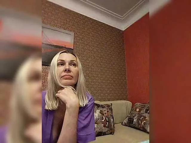 Offline Mozaika on BongaCams