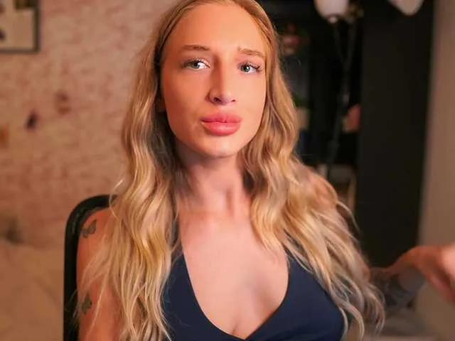 Offline NicoletteShea01 on BongaCams