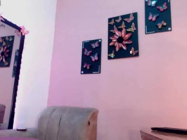 Freechat nicollejordanx on BongaCams