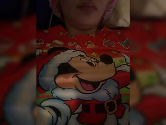 PaulinRoss — Lovelies welcome to my profile. Best reason to get to know me? You wont regret. Kill me of pleasure with your tokens, Let's do a pink wall. Can't  be more exciting tztz