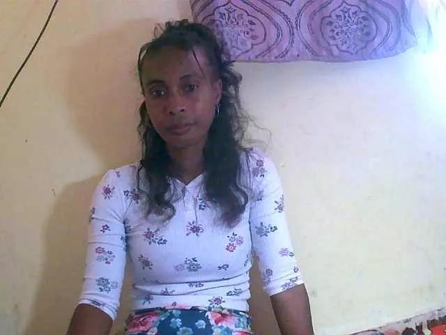 Freechat Reine2delice on BongaCams