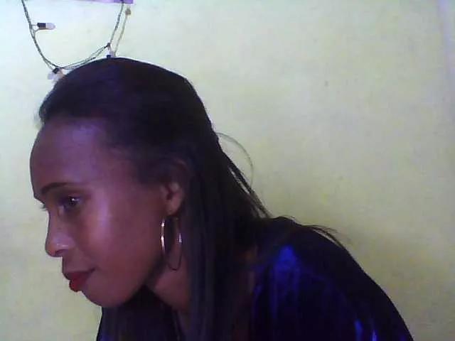 Freechat Reine2delice on BongaCams