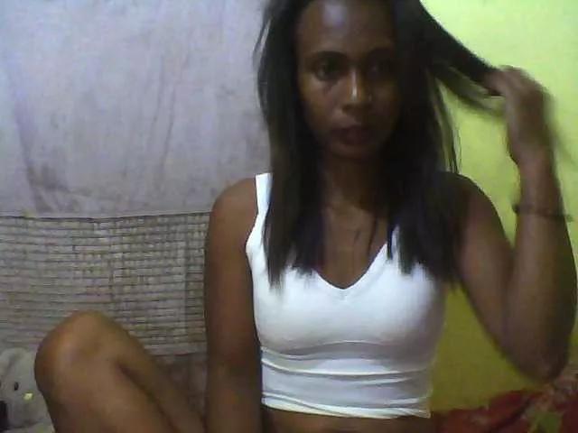 Freechat Reine2delice on BongaCams