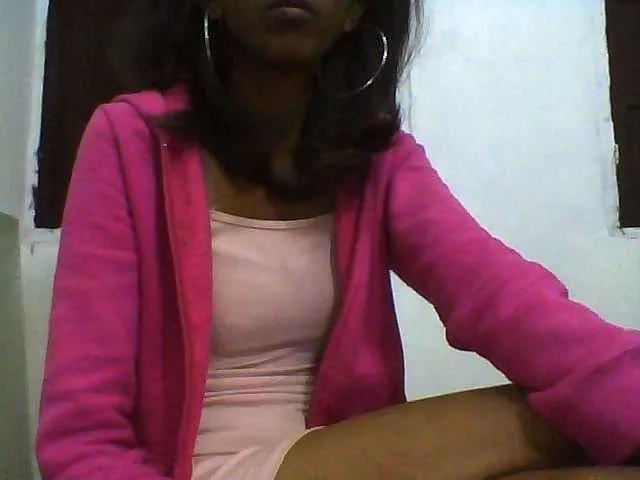 Freechat Reine2delice on BongaCams