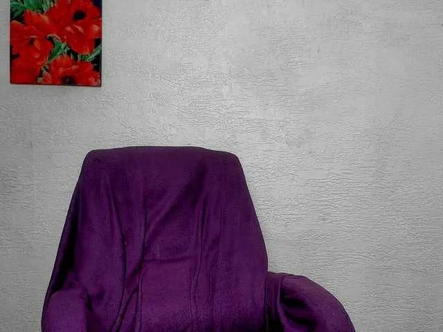 Freechat sannyflower on BongaCams