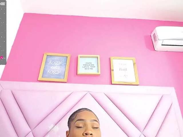 Offline skinnyslutgirl on BongaCams