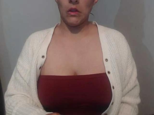 Offline Sofiabrunni on BongaCams