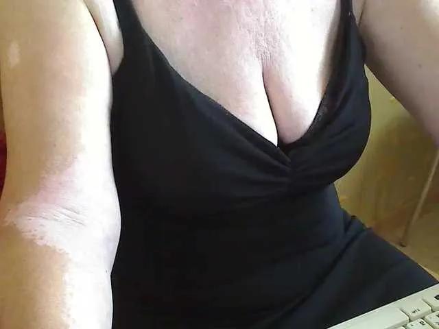 Freechat Svetulya50 on BongaCams