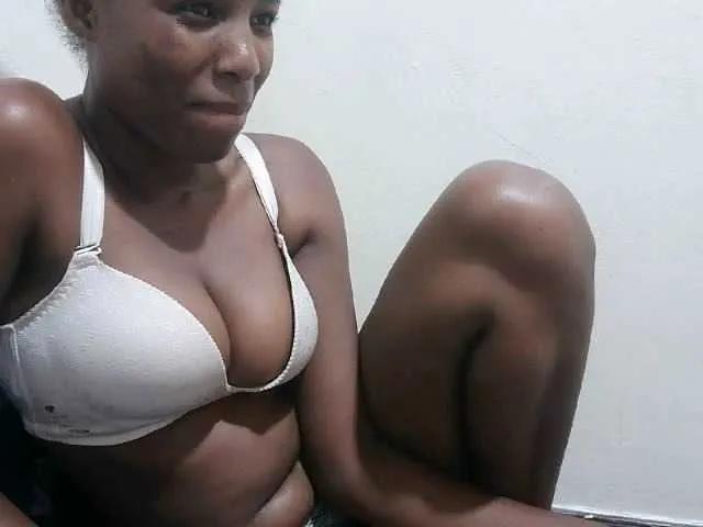 Offline Tatswee on BongaCams