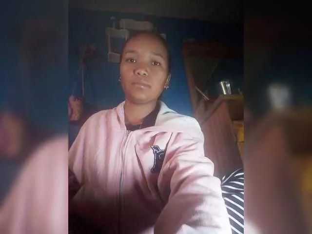 Freechat Vaninah on BongaCams