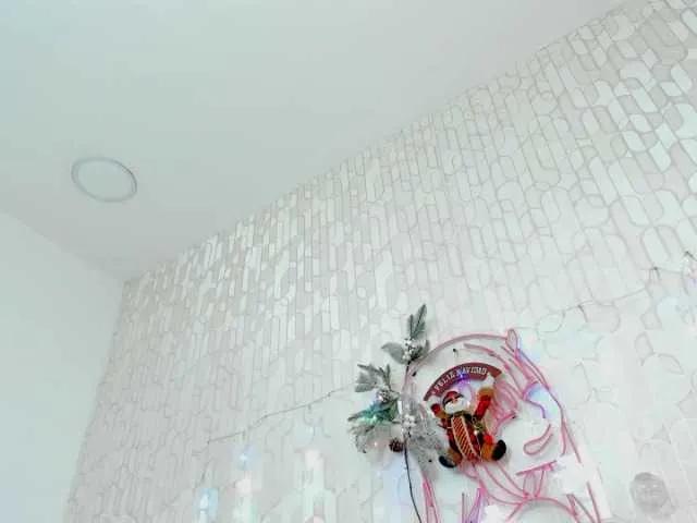 veronicasalas — Confident and powerful person