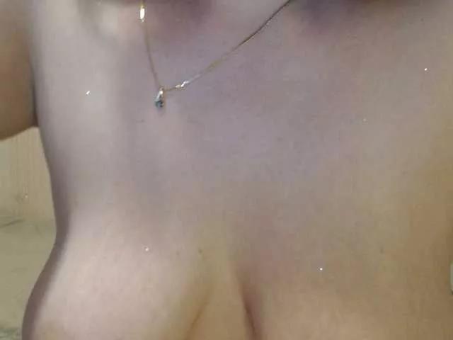 Freechat yuliyazai on BongaCams