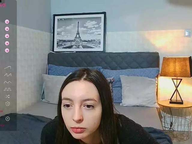 Freechat yummy-couple on BongaCams