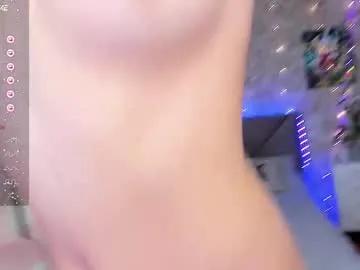 Freechat _flowersweet_ on Chaturbate