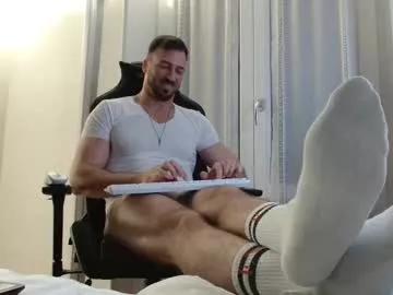 Freechat aaront0pmuscles on Chaturbate