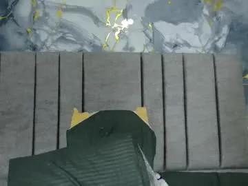 Freechat abrilmirren on Chaturbate