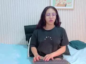 Freechat abrilmirren on Chaturbate