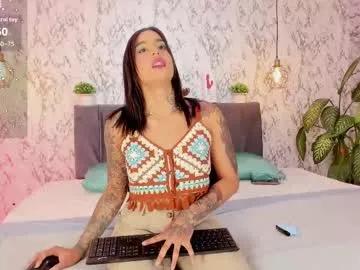 Freechat aihnoa_split on Chaturbate